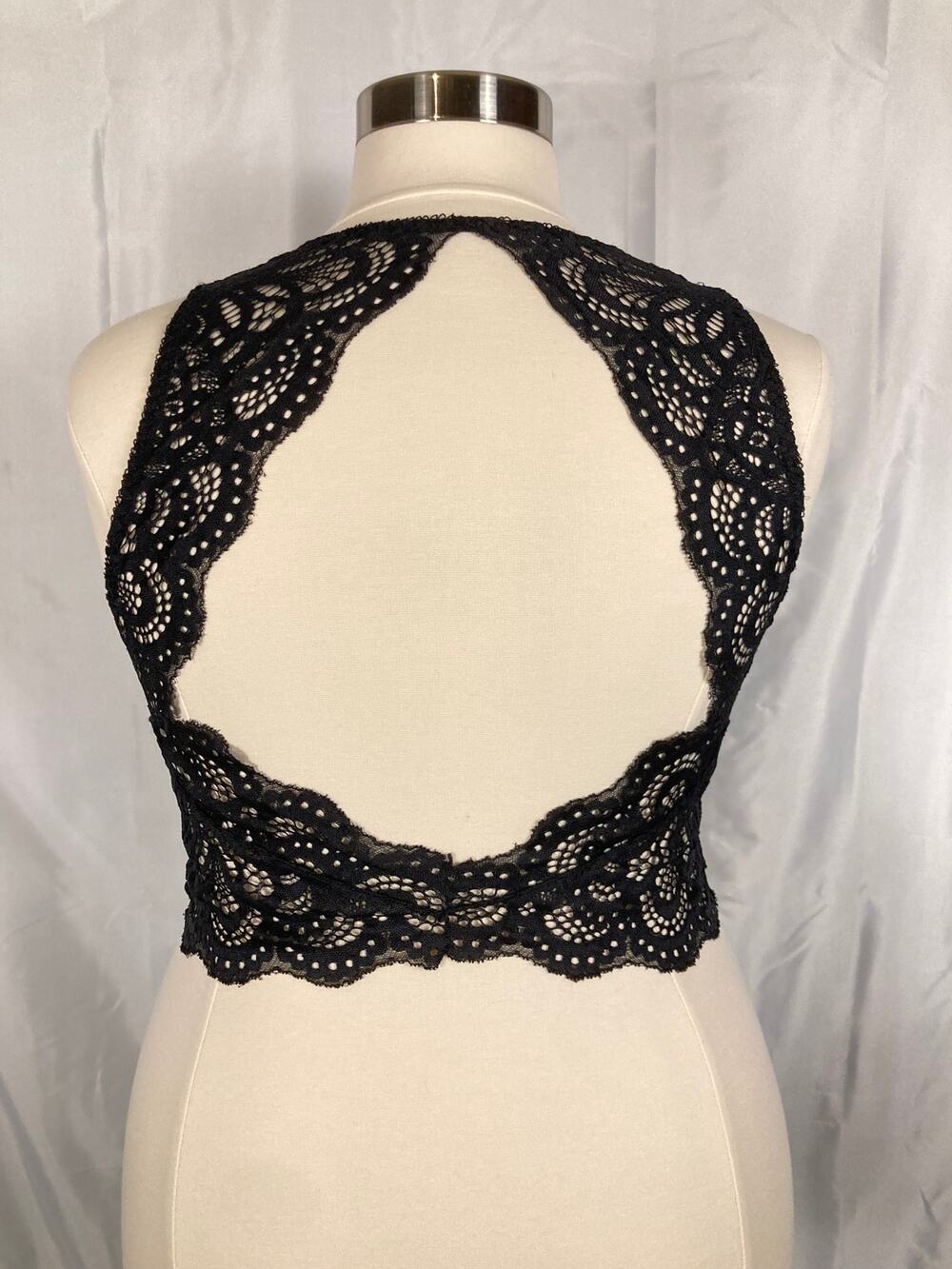 3X some damage to buckle Real Lingerie front closure clasp black lace lingerie